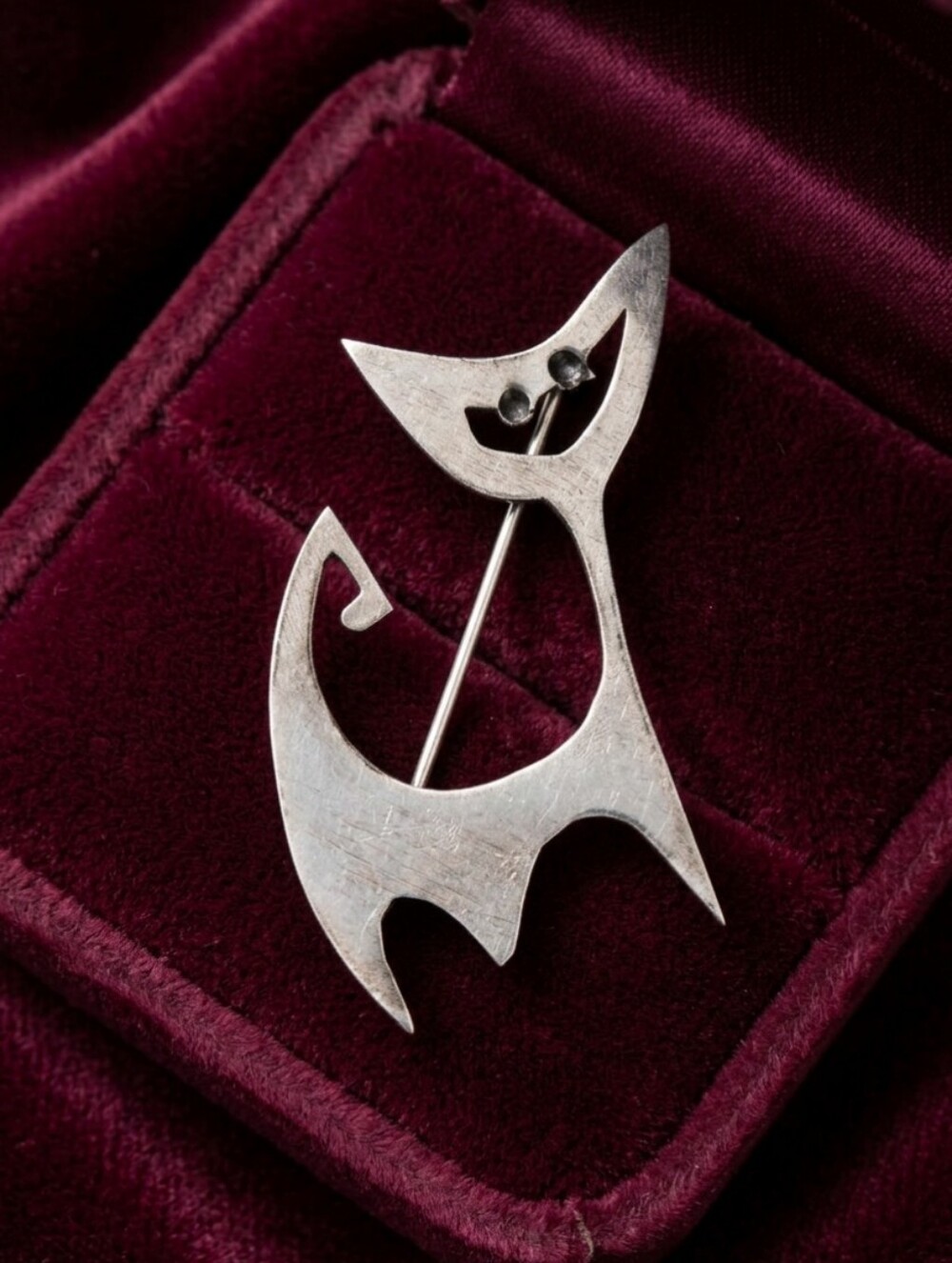Vintage Sterling Silver Cat Brooch
